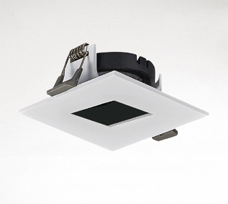 Il quadrato bianco Mr16 LED che alloggia la superficie del rivestimento della polvere ha finito