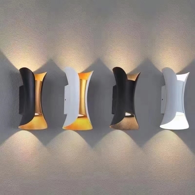 10W moderno su e giù la lampada all'aperto del riparo ha condotto la luce della parete dei dispositivi decorativa