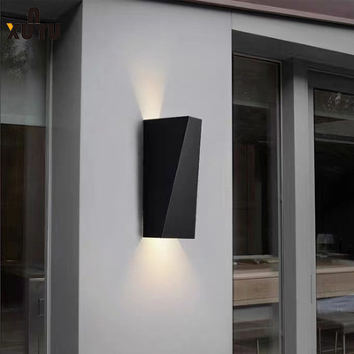 Vetro di alluminio all'aperto geometrico della luce 85*205*85mm della lampada da parete