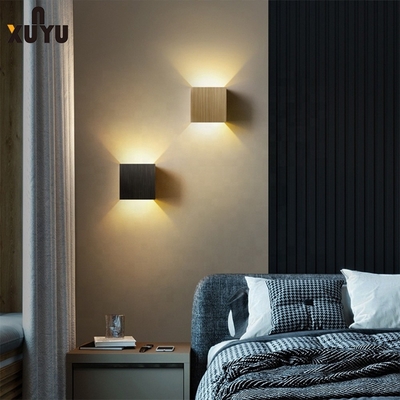 Luce quadrata spazzolata multicolore 1080lm della parete su e giù illuminazione